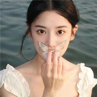春色无边脂粉阵